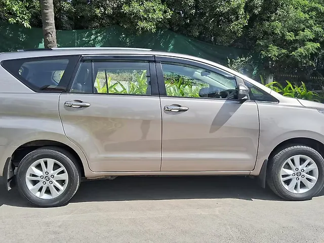 Used Toyota Innova Crysta [2016-2020] 2.4 G 7 STR in Bangalore