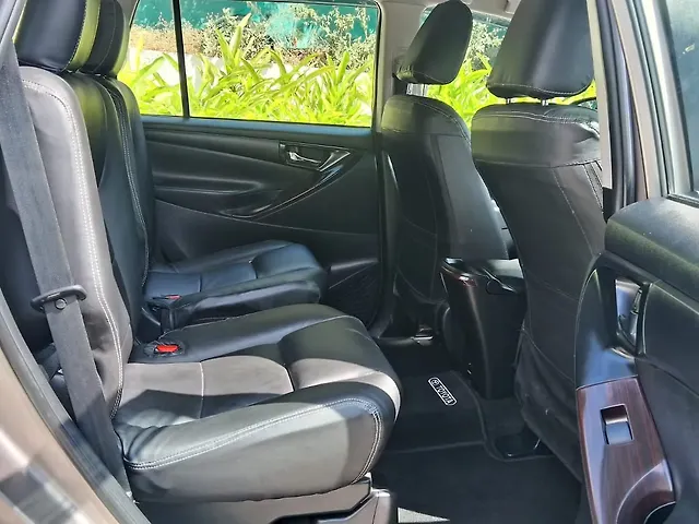 Used Toyota Innova Crysta [2016-2020] 2.4 G 7 STR in Bangalore