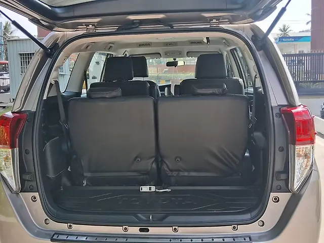 Used Toyota Innova Crysta [2016-2020] 2.4 G 7 STR in Bangalore