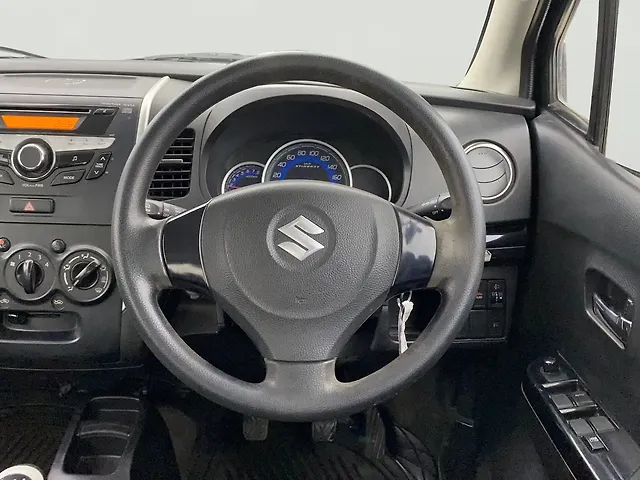 Used Maruti Suzuki Stingray VXi in Mumbai