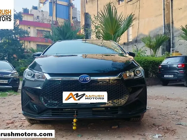 Used 2024 BYD e6 in Kolkata