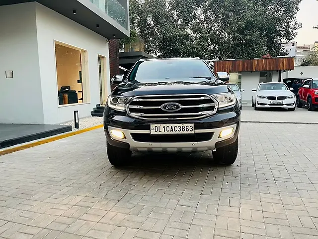 Used 2020 Ford Endeavour in Delhi