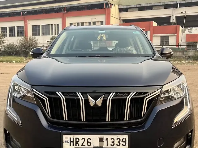 Used 2022 Mahindra XUV700 in Delhi