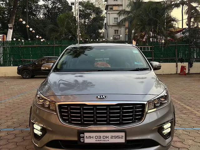 Used 2020 Kia Carnival in Mumbai