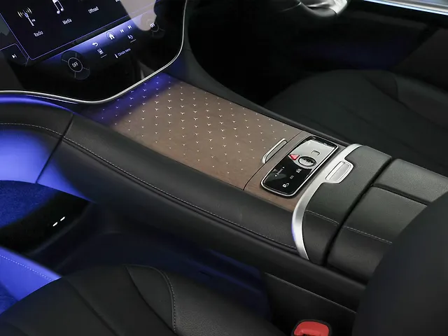 Used Mercedes-Benz EQE SUV 500 4MATIC in Delhi Used Mercedes-Benz EQE SUV 500 4MATIC in Delhi