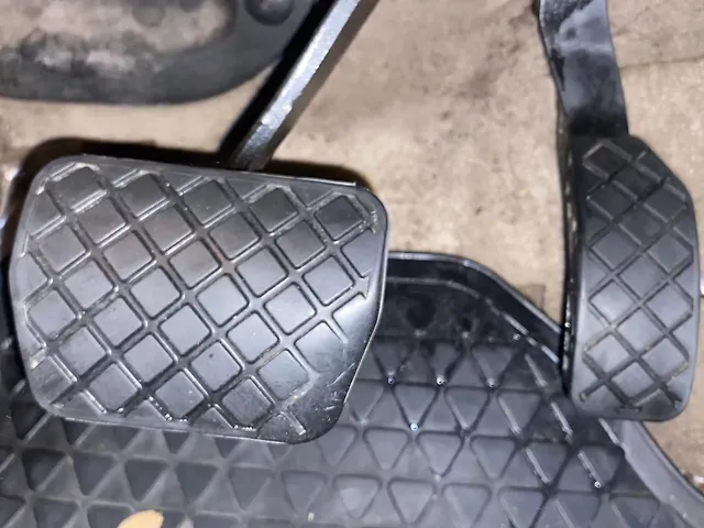 Used Volkswagen Ameo Highline Plus 1.5L AT (D)16 Alloy in Hyderabad