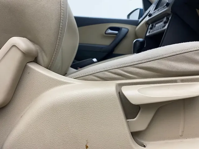 Used Volkswagen Ameo Highline Plus 1.5L AT (D)16 Alloy in Hyderabad