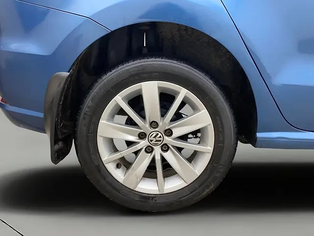 Used Volkswagen Ameo Highline Plus 1.5L AT (D)16 Alloy in Hyderabad