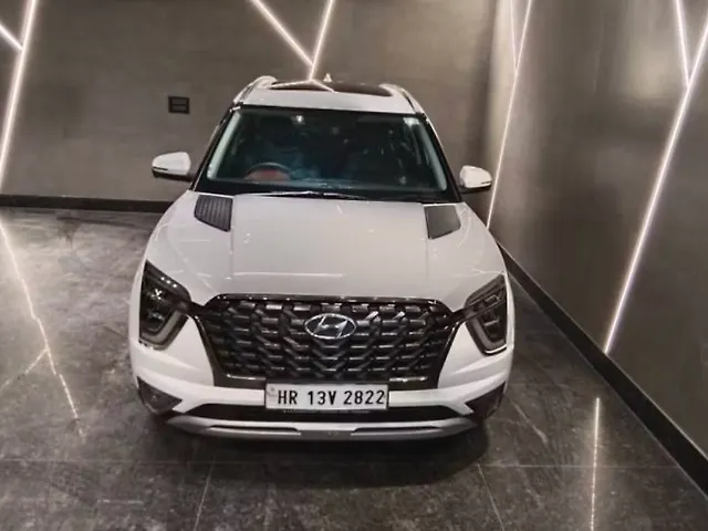 Used 2024 Hyundai Alcazar in Delhi