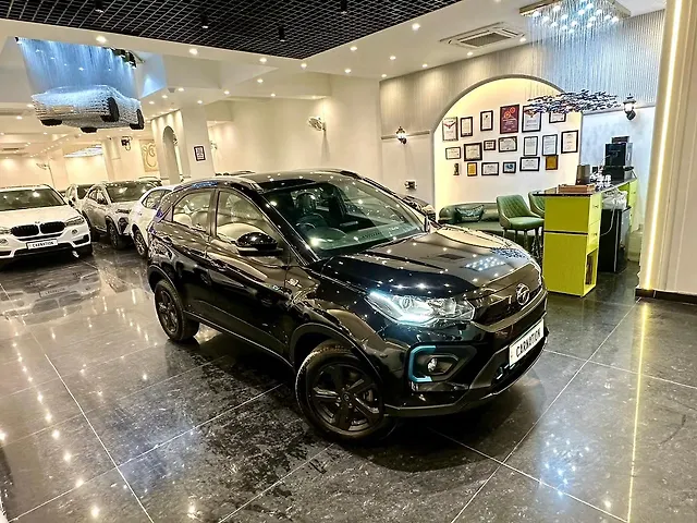 Used 2022 Tata Nexon EV in Delhi