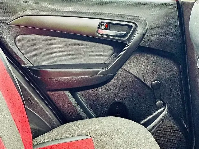 Used Maruti Suzuki Vitara Brezza [2016-2020] LDi in Surat