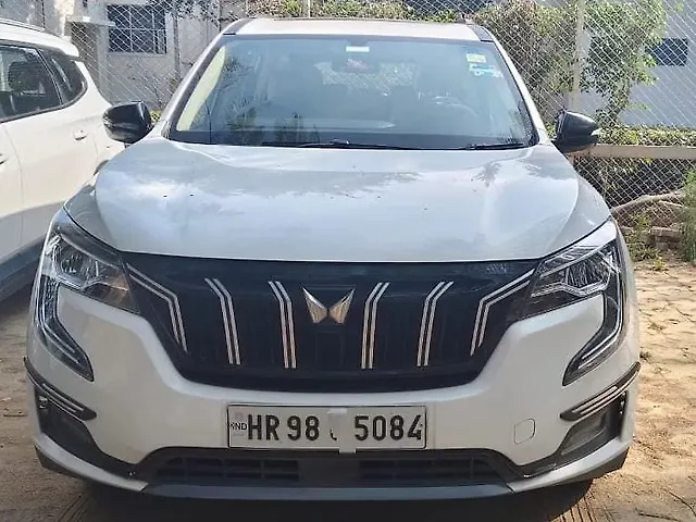 Used 2022 Mahindra XUV700 in Delhi