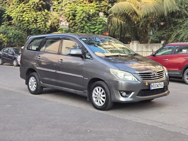 Used 2013 Toyota Innova in Mumbai