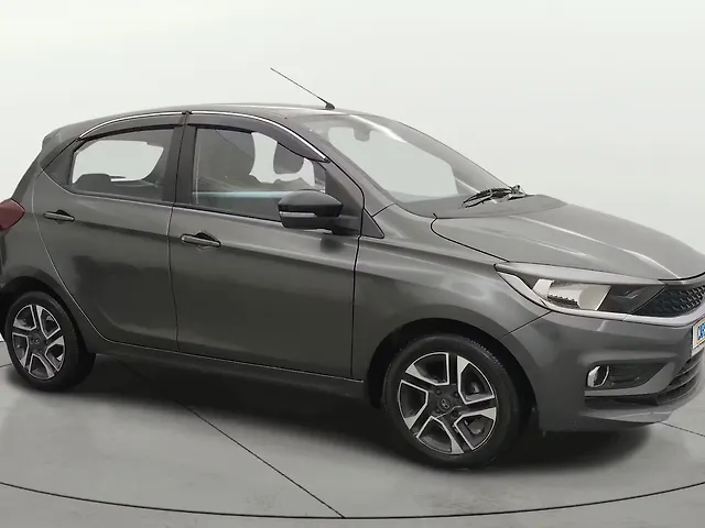 Used 2020 Tata Tiago in Pune