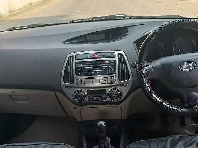 Used Hyundai i20 [2010-2012] Magna 1.2 in Bareilly
