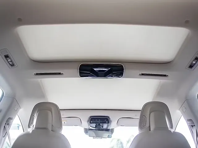 Used Mercedes-Benz EQS 580 4MATIC in Delhi
