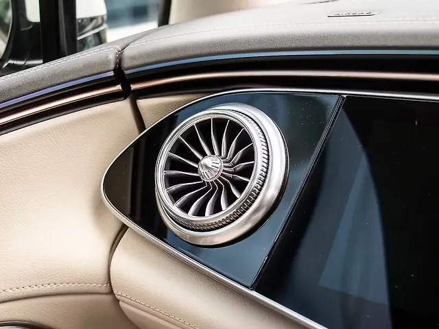 Used Mercedes-Benz EQS 580 4MATIC in Delhi