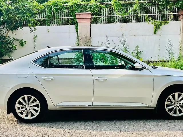Used Skoda Superb [2016-2020] L&K TDI AT in Delhi