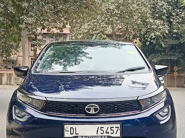 Used 2023 Tata Altroz in Delhi