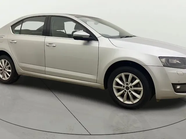Used 2015 Skoda Octavia in Bangalore