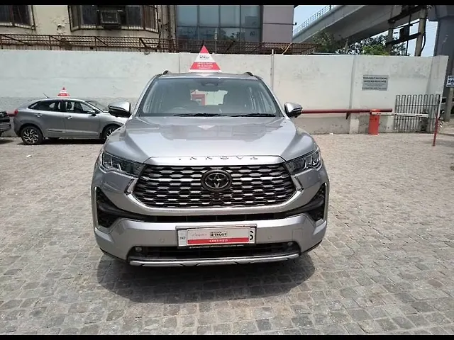 Used 2023 Toyota Innova Hycross in Delhi
