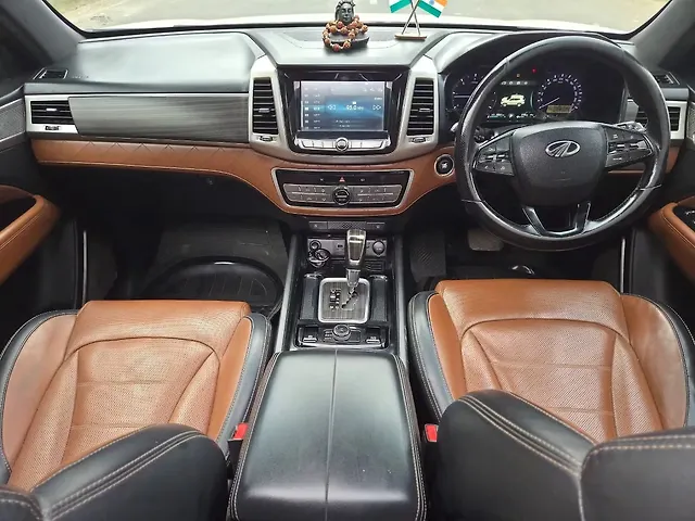 Used Mahindra Alturas G4 4WD AT in Delhi