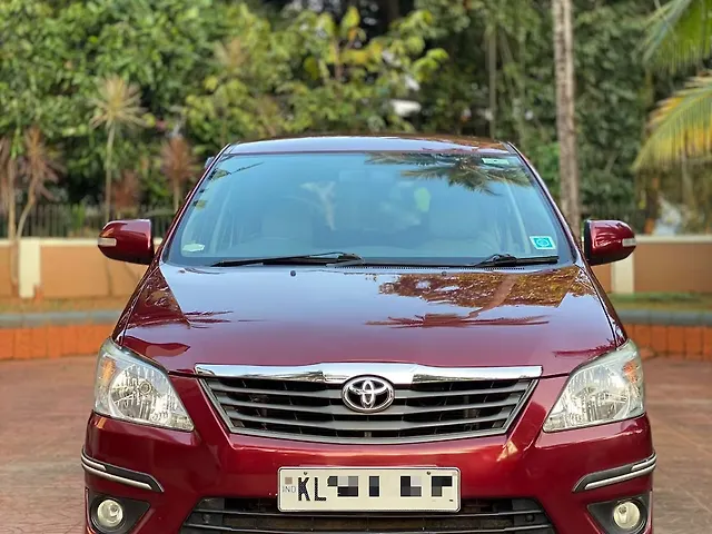 Used 2012 Toyota Innova in Tirur