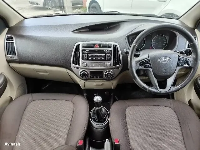 Used Hyundai i20 [2010-2012] Sportz 1.2 (O) in Nagpur