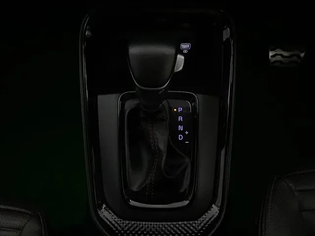 Used Kia Sonet [2020-2022] GTX Plus 1.5 AT [2020-2021] in Bangalore