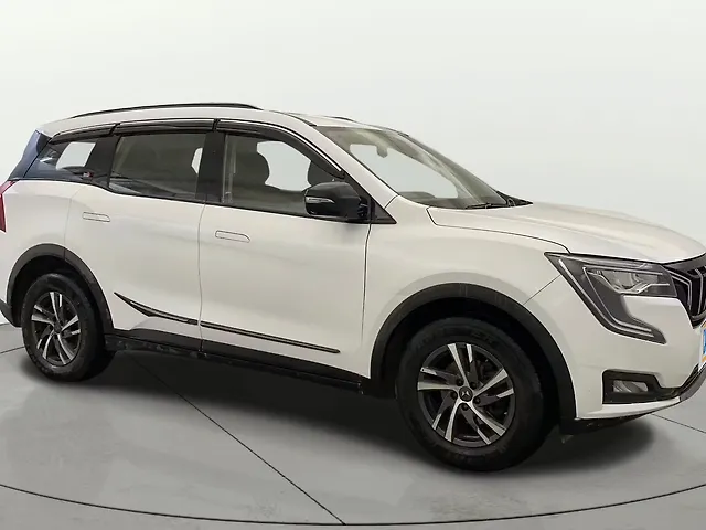 Used 2022 Mahindra XUV700 in Delhi