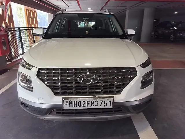 Used 2022 Hyundai Venue in Mumbai