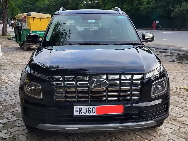 Used 2024 Hyundai Venue in Jaipur