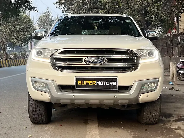 Used 2017 Ford Endeavour in Delhi