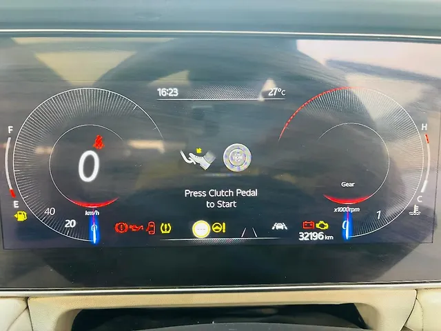 Used Mahindra Old Generation XUV700 AX7 Luxury Pack 2WD Diesel 2.2L Turbo Manual 7 STR in Guwahati