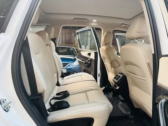 Used Mahindra Old Generation XUV700 AX7 Luxury Pack 2WD Diesel 2.2L Turbo Manual 7 STR in Guwahati
