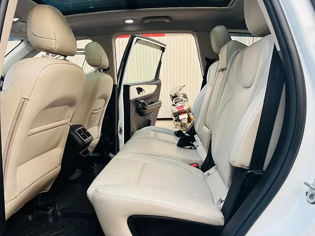 Used Mahindra Old Generation XUV700 AX7 Luxury Pack 2WD Diesel 2.2L Turbo Manual 7 STR in Guwahati