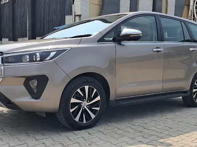 Used 2022 Toyota Innova Crysta in Delhi