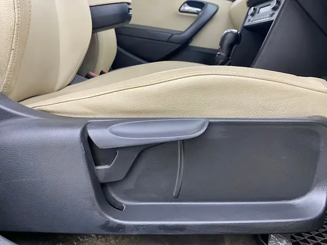 Used Skoda Rapid Style 1.6 MPI AT in Mumbai