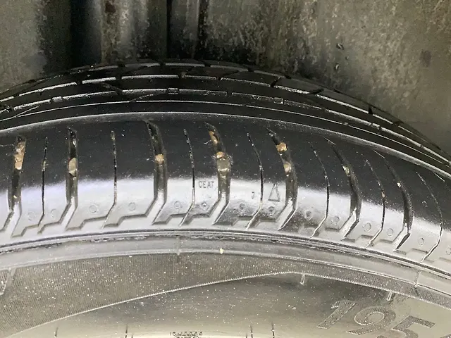 Used Skoda Rapid Style 1.6 MPI AT in Mumbai