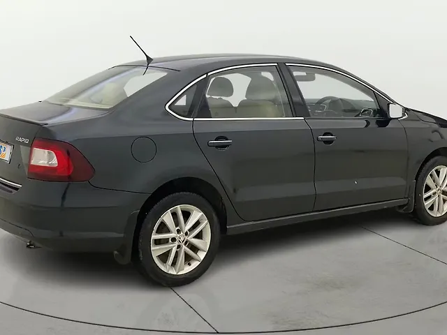 Used Skoda Rapid Style 1.6 MPI AT in Mumbai
