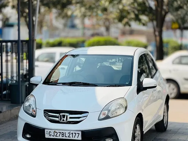 Used Honda Brio VX MT in Surat
