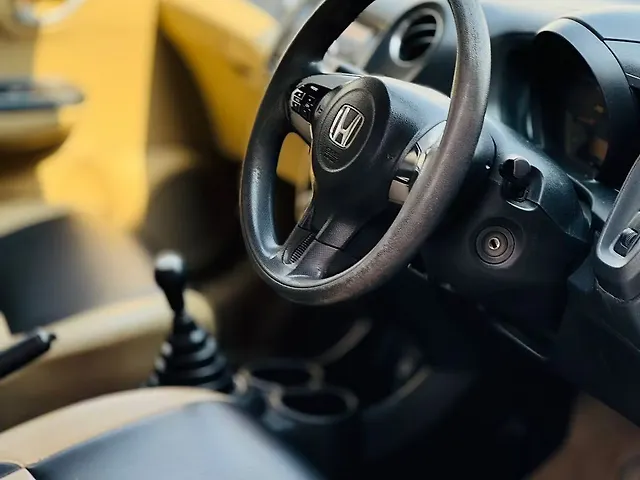 Used Honda Brio VX MT in Surat