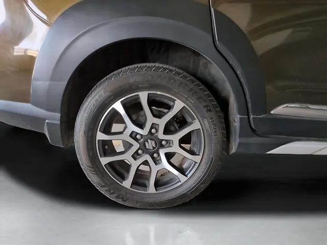 Used Maruti Suzuki XL6 [2019-2022] Alpha AT Petrol in Thane