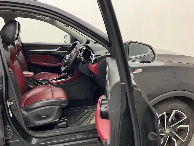 Used MG Astor Savvy 1.3 Turbo AT S Red [2021-2023] in Mumbai