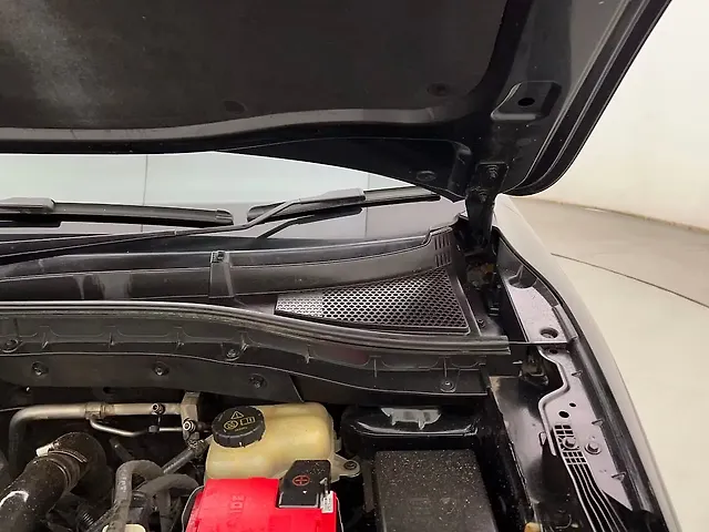 Used MG Astor Savvy 1.3 Turbo AT S Red [2021-2023] in Mumbai