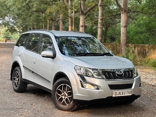 Used 2017 Mahindra XUV500 in Delhi