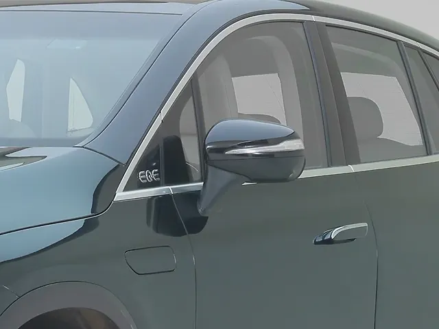 Used Mercedes-Benz EQE SUV 500 4MATIC in Delhi