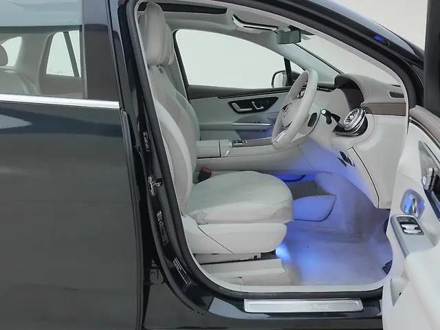 Used Mercedes-Benz EQE SUV 500 4MATIC in Delhi