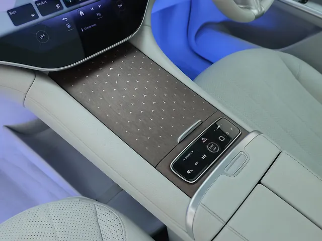 Used Mercedes-Benz EQE SUV 500 4MATIC in Delhi