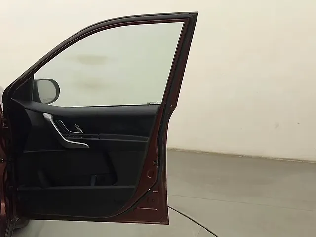 Used Mahindra XUV500 W7 AT [2018-2020] in Mumbai